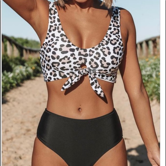 Other - 🔥Adorable Suit! 👙